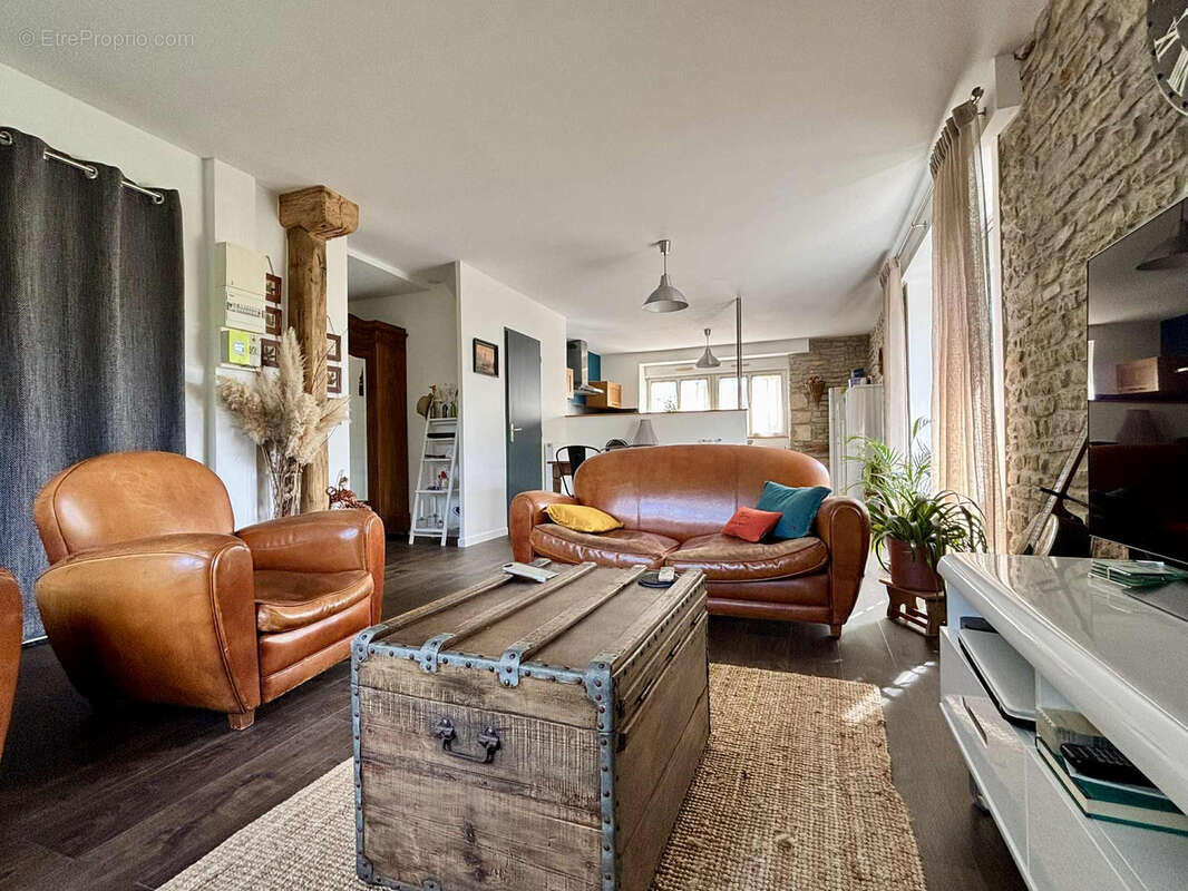 Appartement à MESSIGNY-ET-VANTOUX