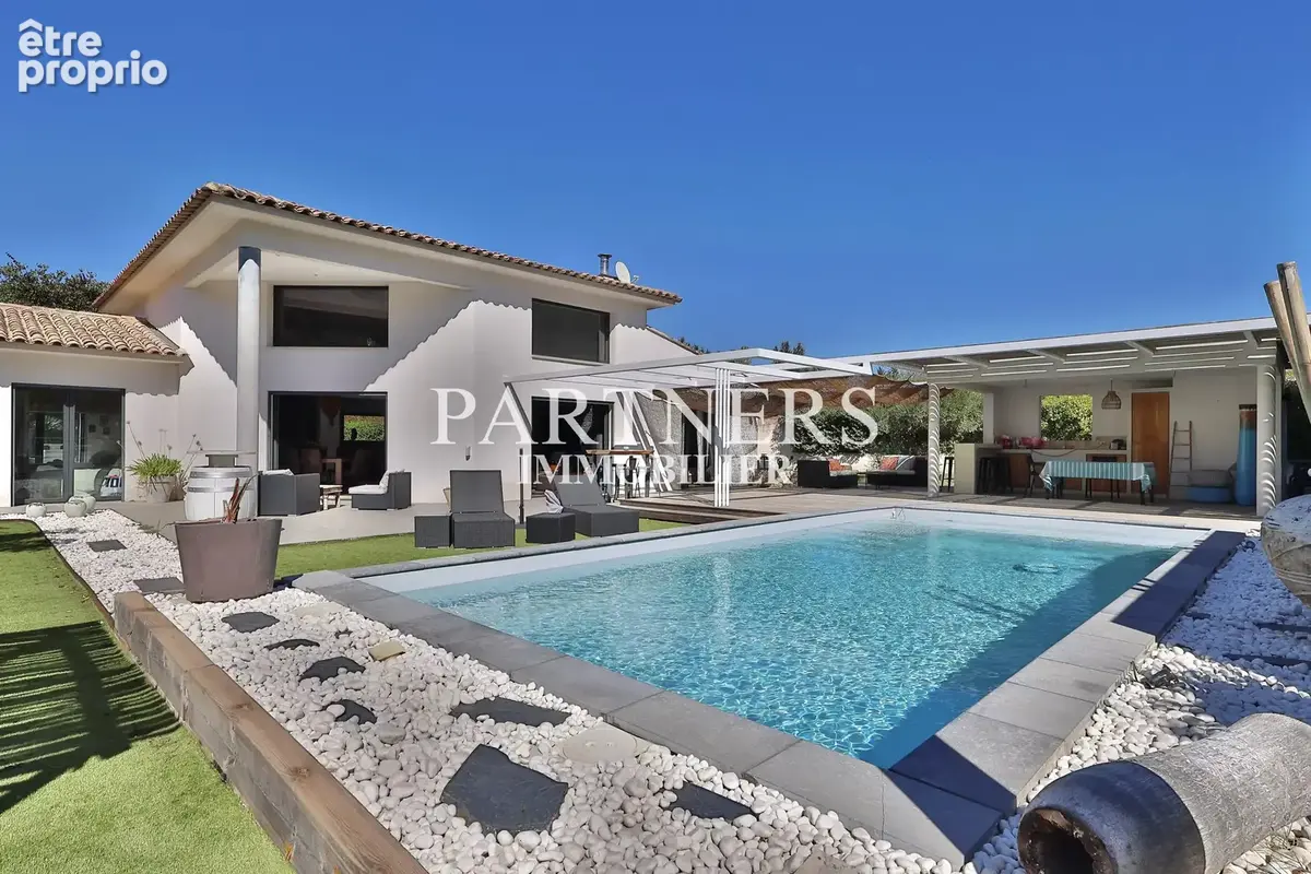 Photo Maison à Cabries au prix de 1 195 000€