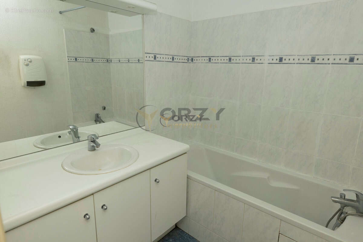 Appartement à LE PONTET