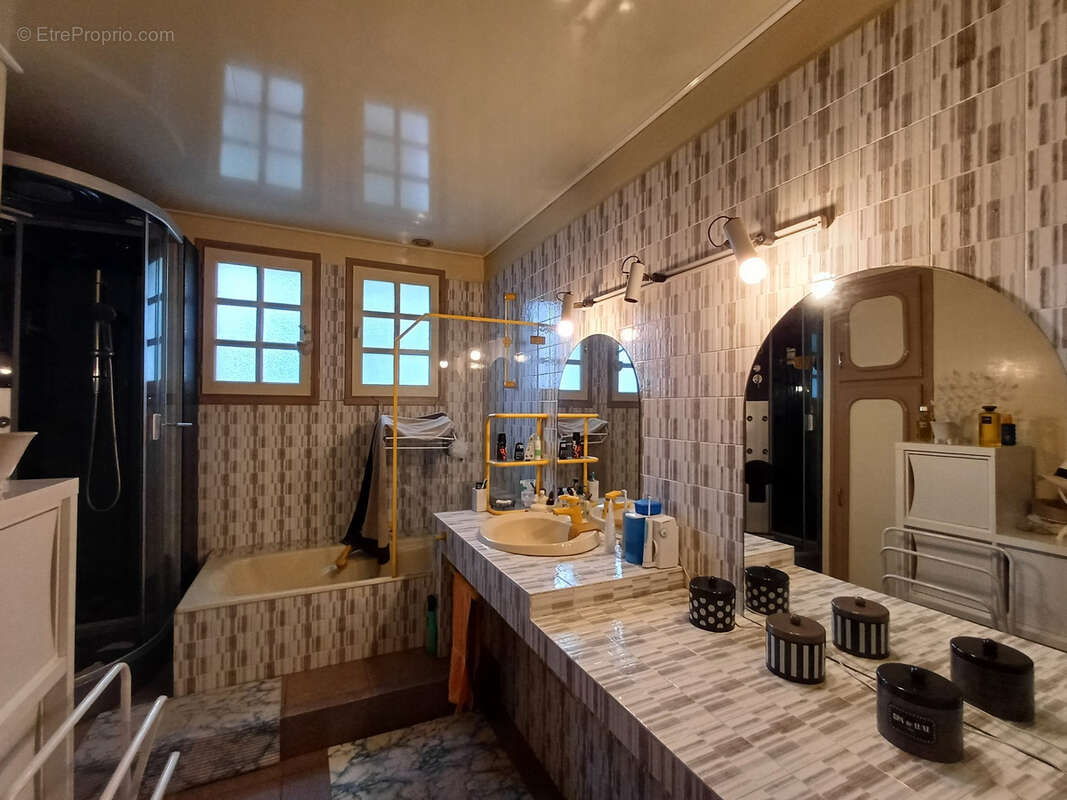 Maison à VILLEFRANCHE-DE-ROUERGUE