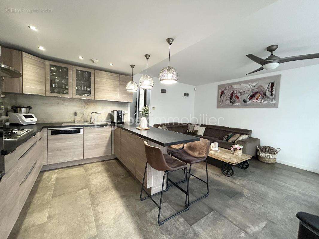 Maison à LE PONT-DE-CLAIX