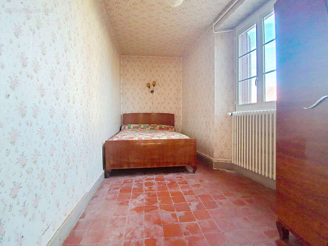 Maison à SAINT-GEORGES-SUR-EURE