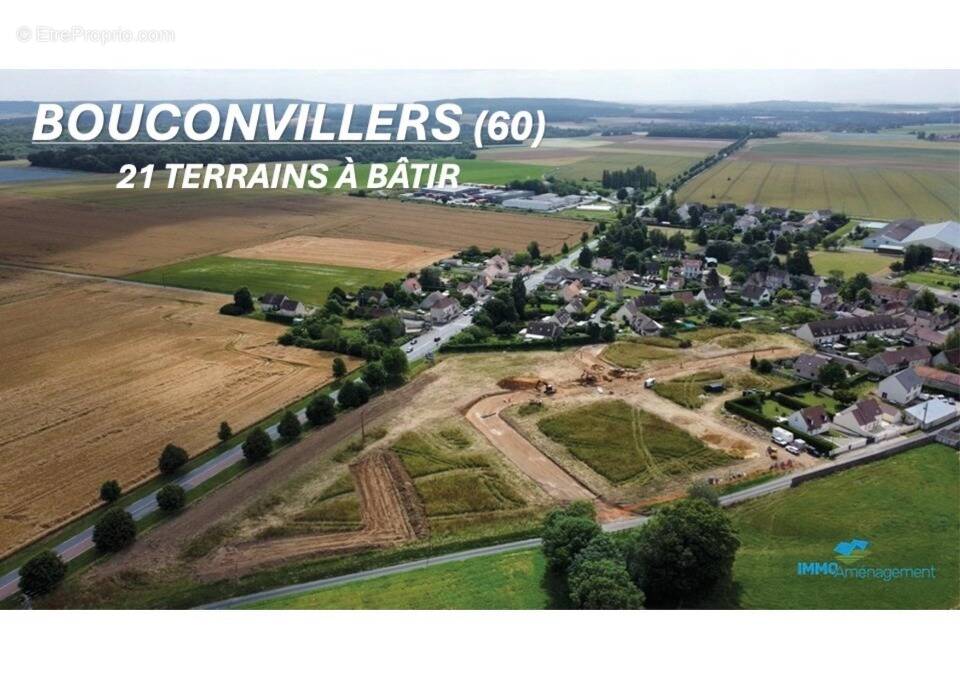 Terrain à BOUCONVILLERS