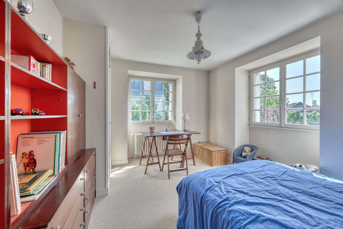 Maison à LE PERREUX-SUR-MARNE