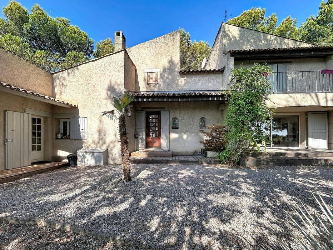 Photo 1 - Maison à PIERREVERT
