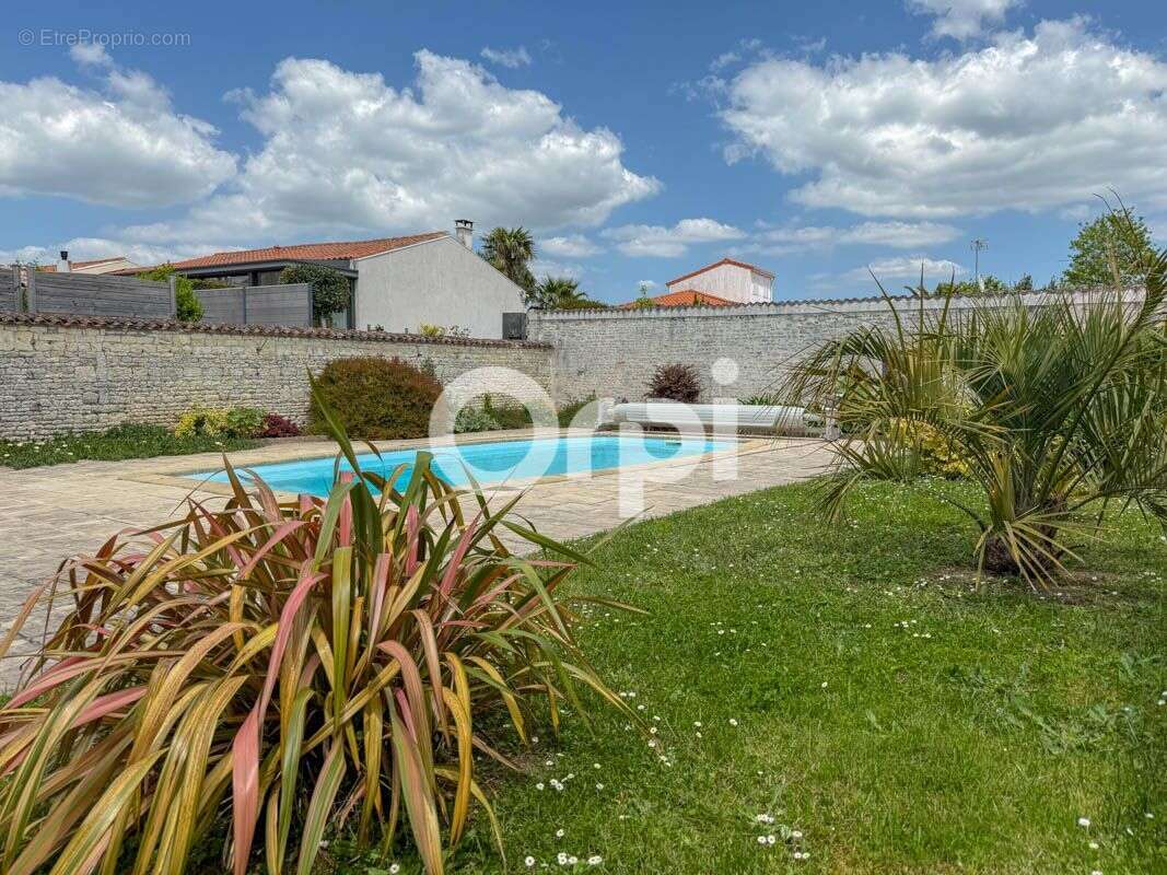 Maison à LA JARRIE