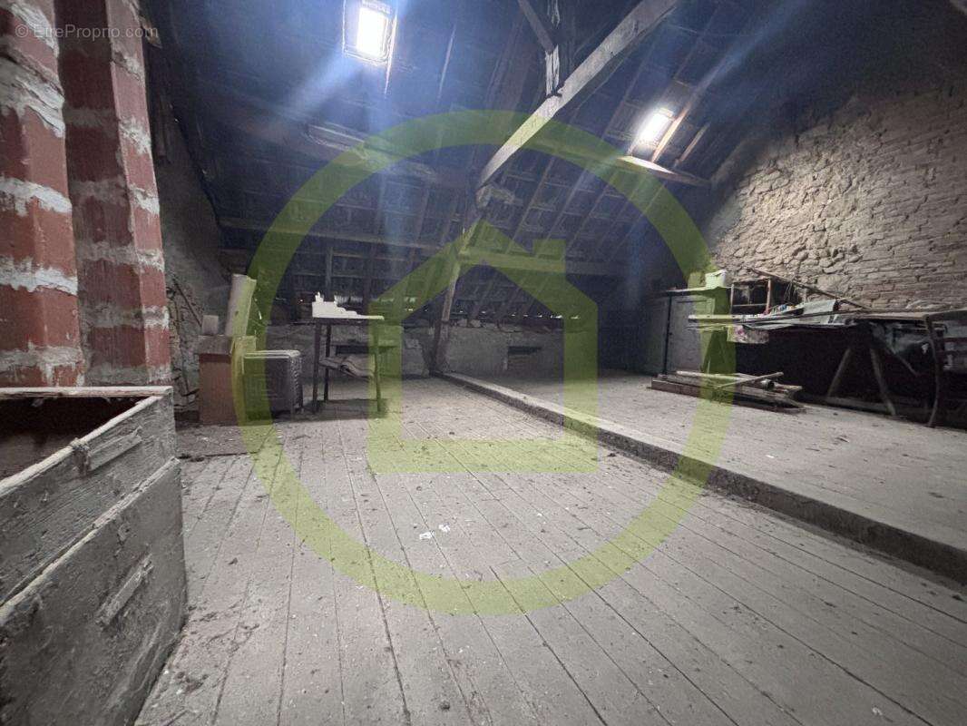 Maison à CHENERAILLES