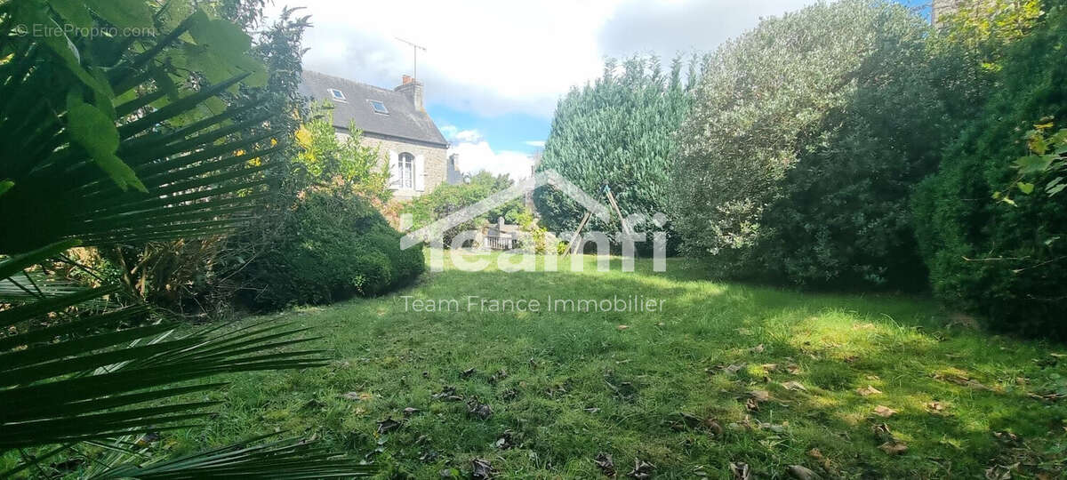 Maison à LE VIEUX-MARCHE