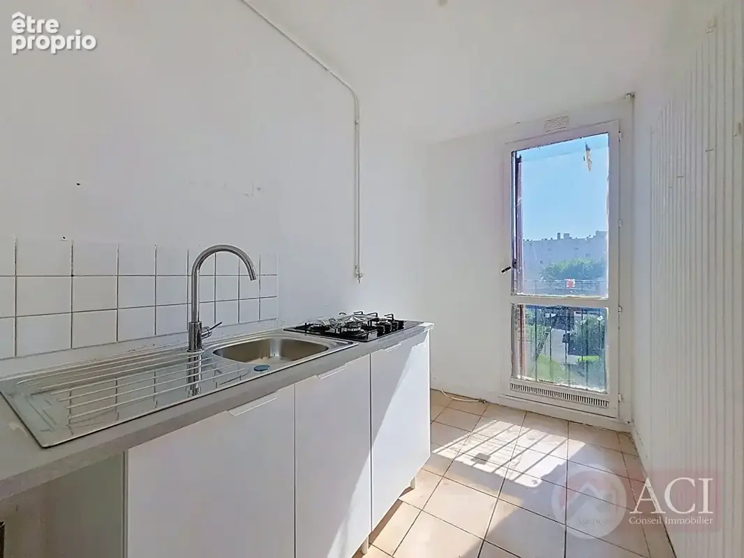 Studio à Garges les Gonesse 95140 - photo 4