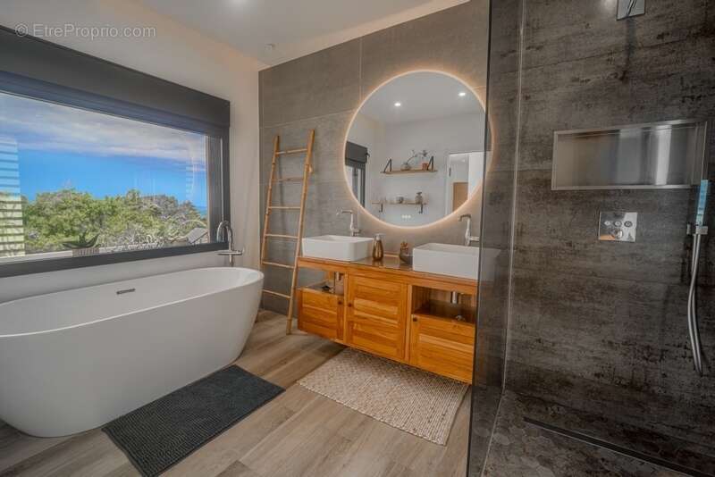 Maison à SAINT-JOSEPH