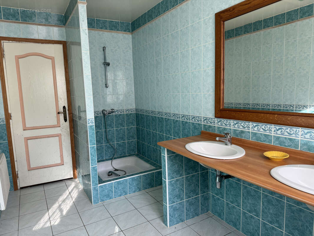 Maison à CHAMPIGNELLES