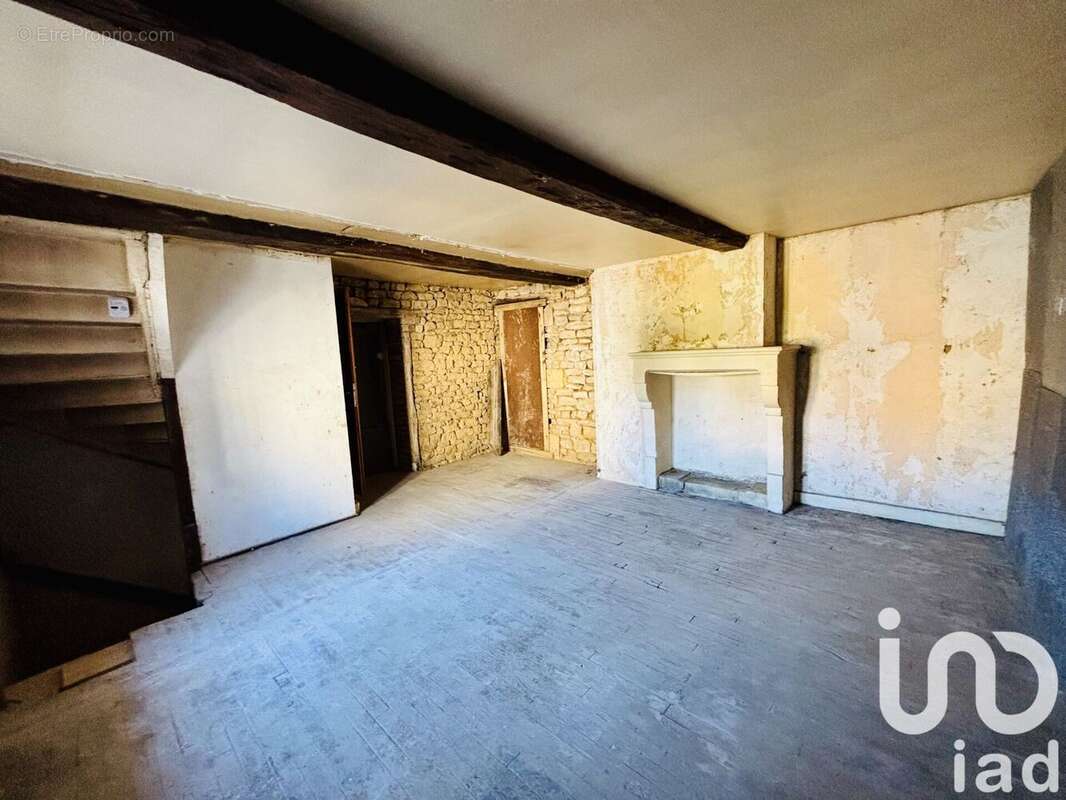 Photo 8 - Maison à VIVIER-AU-COURT