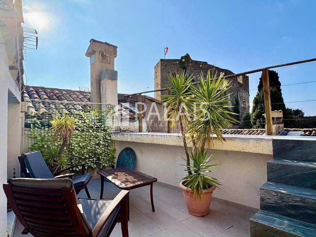 Appartement à ROQUEBRUNE-CAP-MARTIN