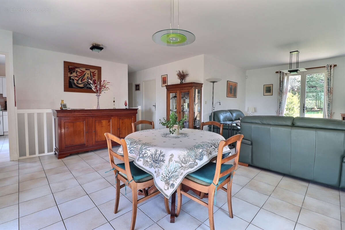 Maison à FREJUS