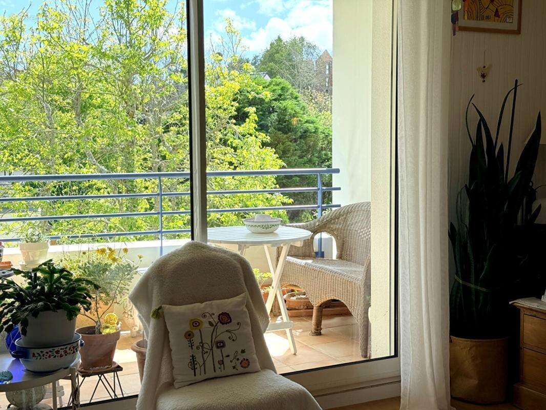 LOUIS - Appartement T3 - Cocon de lumière et de douceur à Auray - photo 3