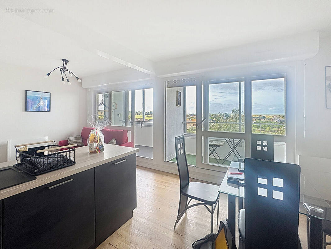 Appartement à COURSEULLES-SUR-MER