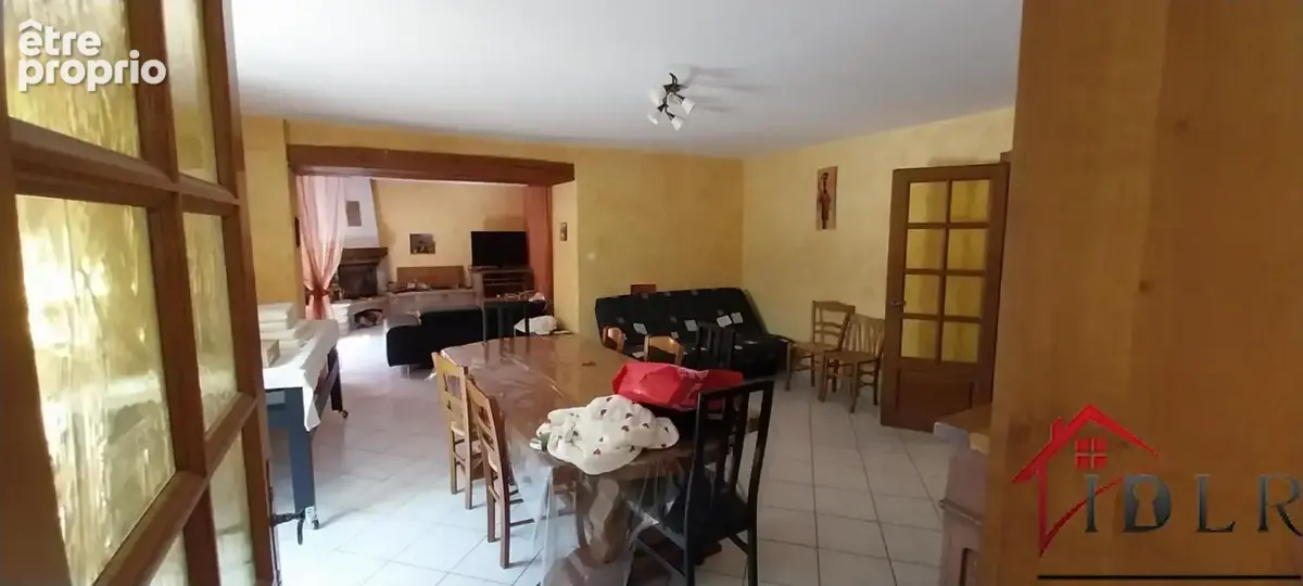 Maison de caractère de 281 m2 - Beaux volumes et fort potent - photo 18