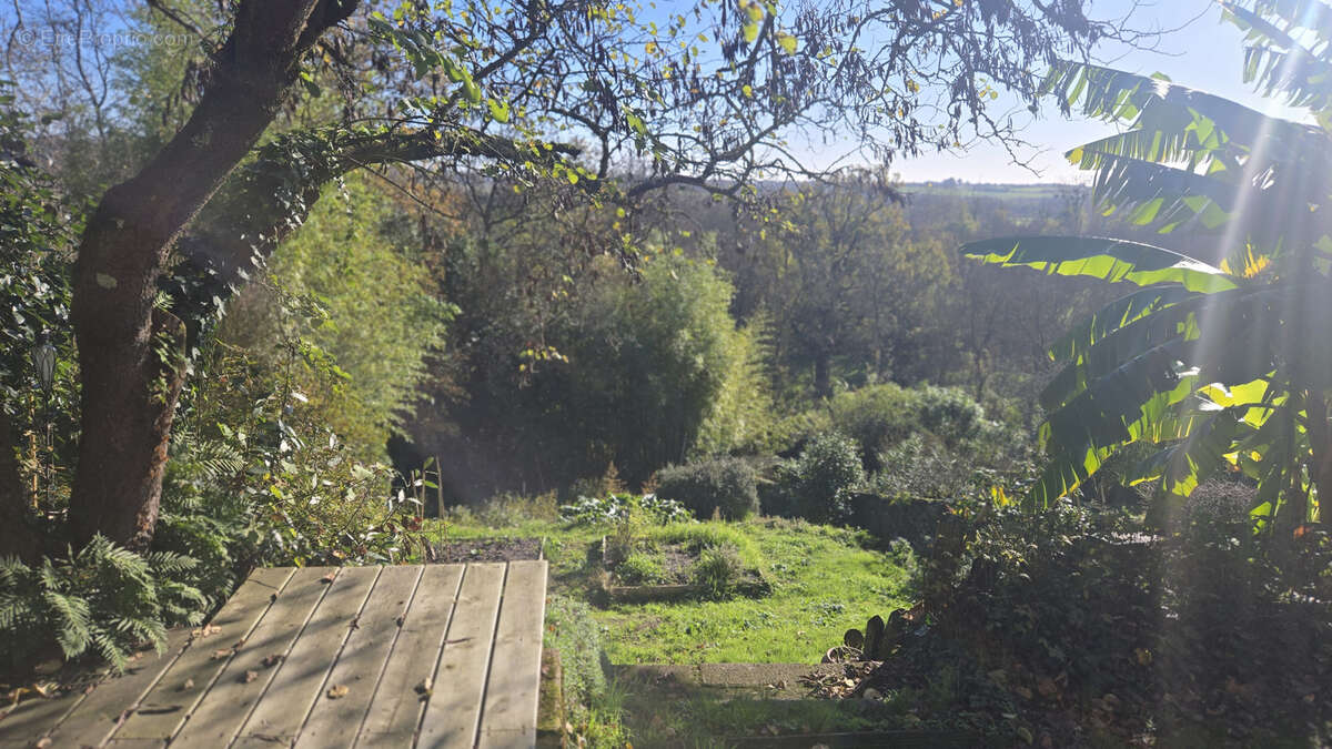 Maison à LE CELLIER
