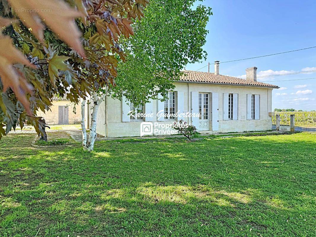 Maison à FRONSAC