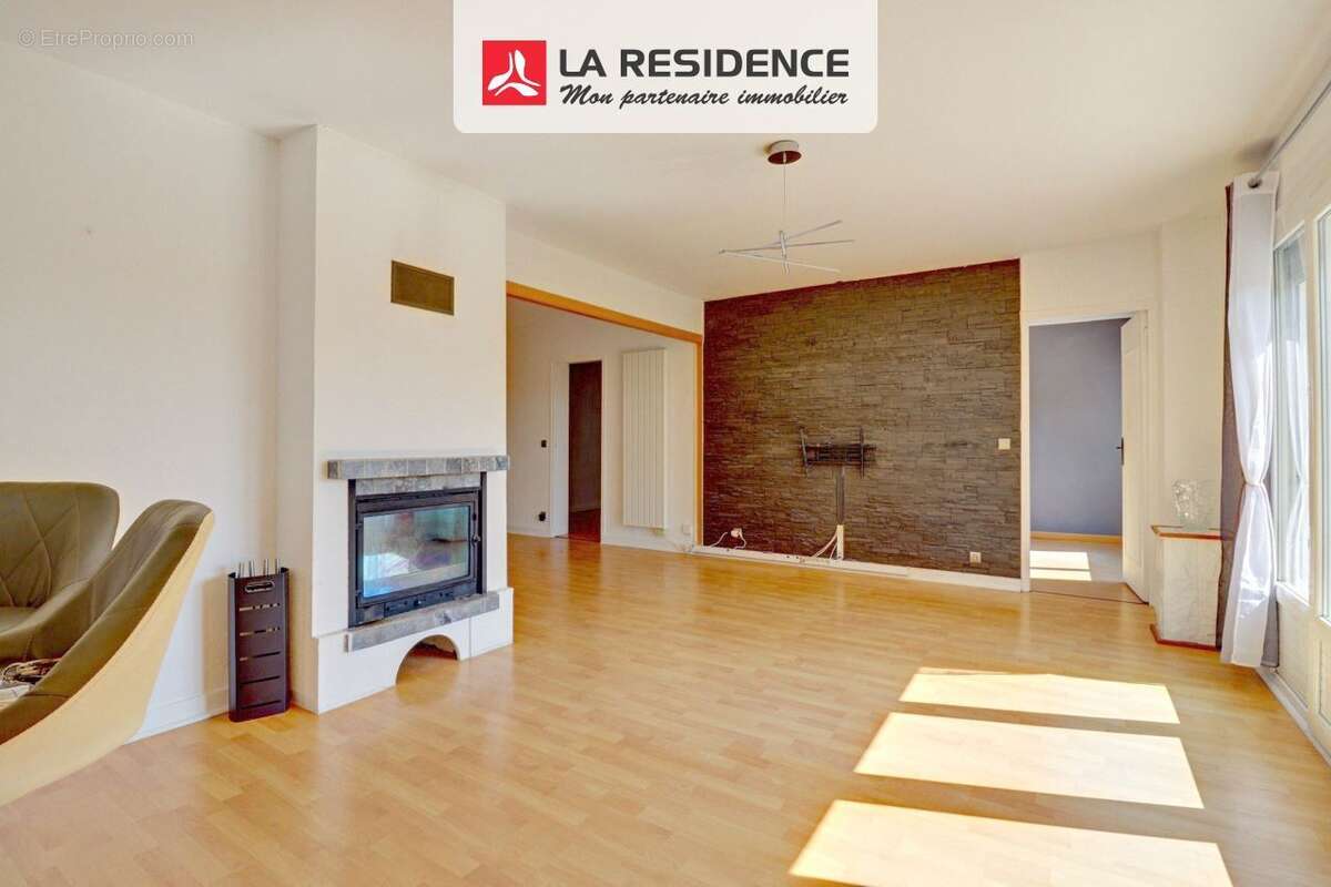 Maison 125 m² à Villebarou  - photo 3