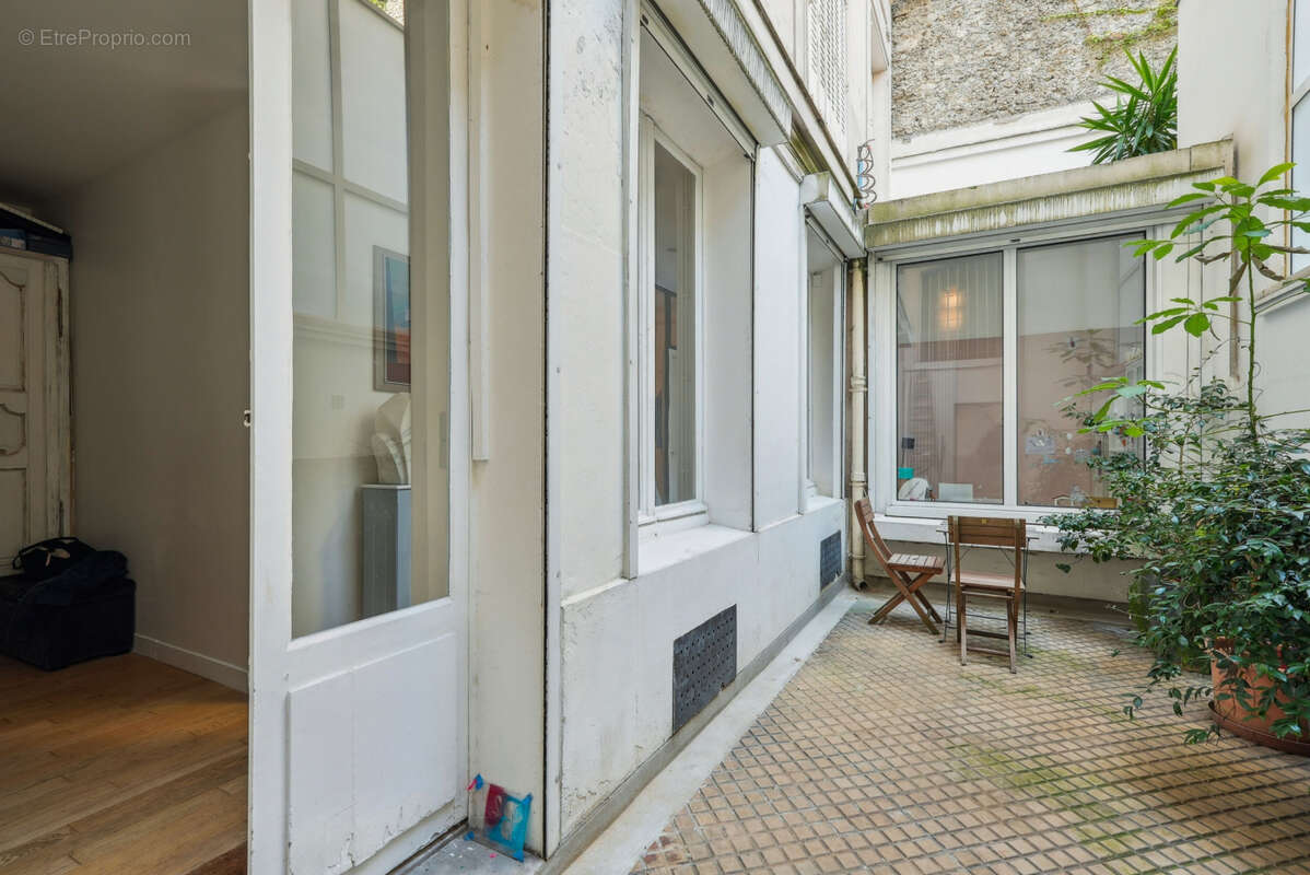Appartement à PARIS-17E