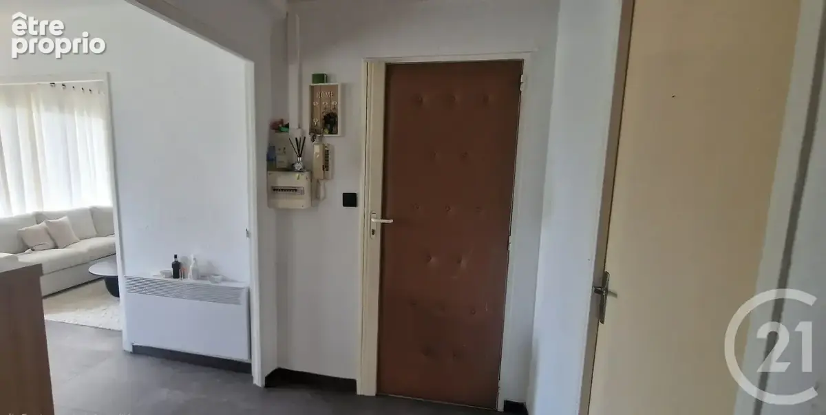 Appartement 80 m² à Hyeres  - photo 2