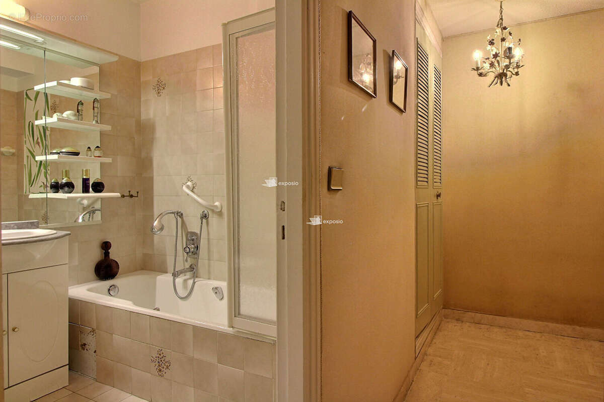 Appartement à LE CANNET