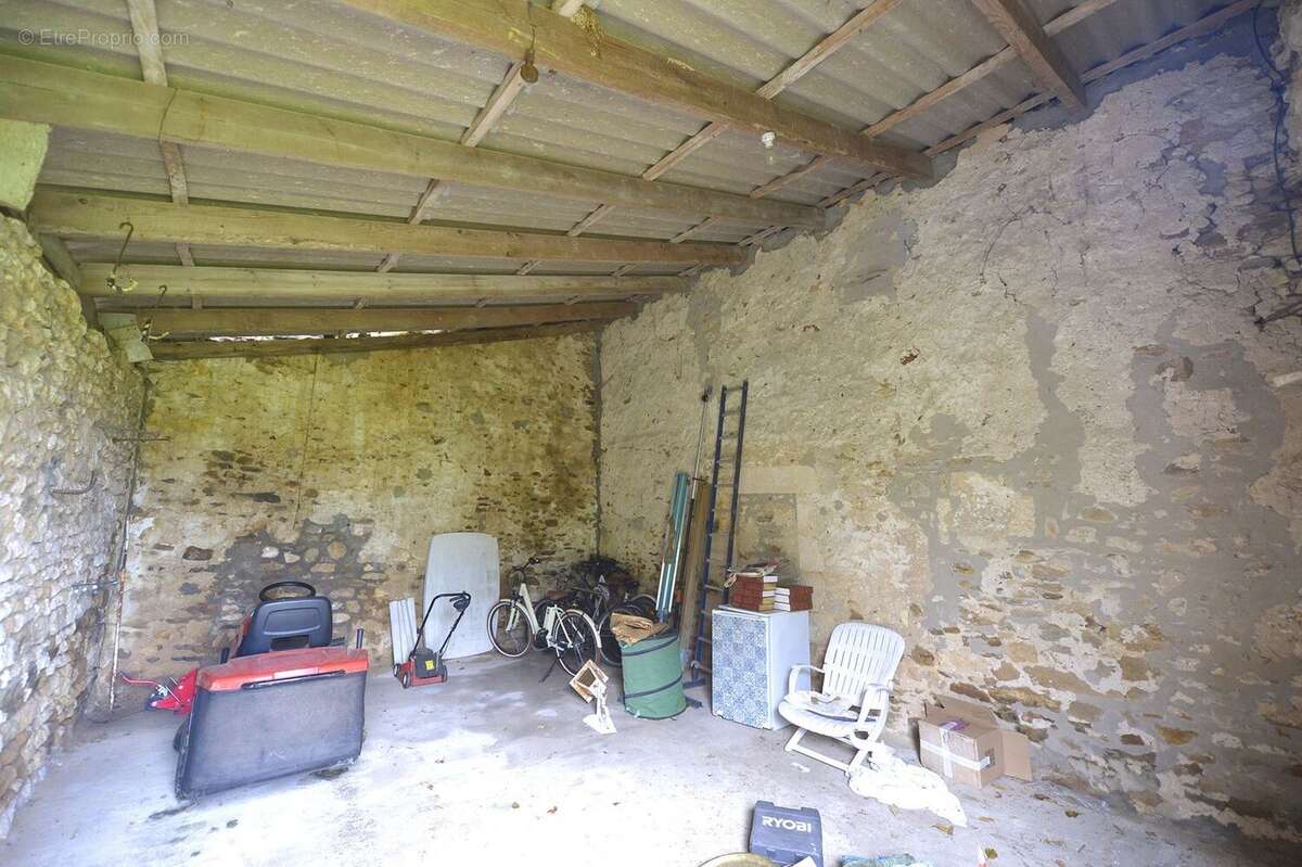 Maison à COZES