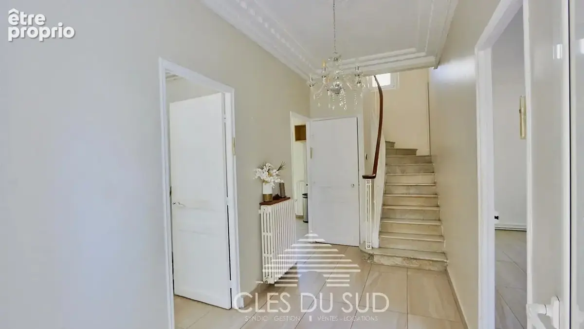 Maison de ville bourgeoise à vendre Toulon Claret-Valbourdin 5 c - photo 3