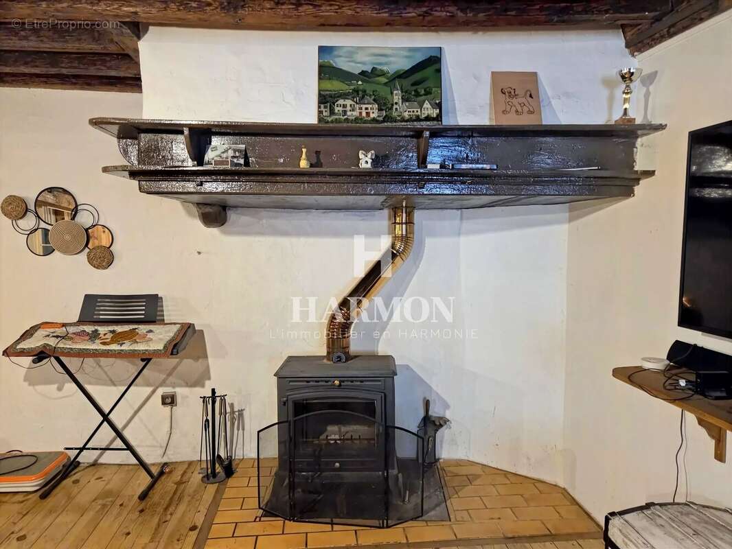 Harmon à vendre : Charmante maison de village à Cette-Eygun, 108 m² - photo 10
