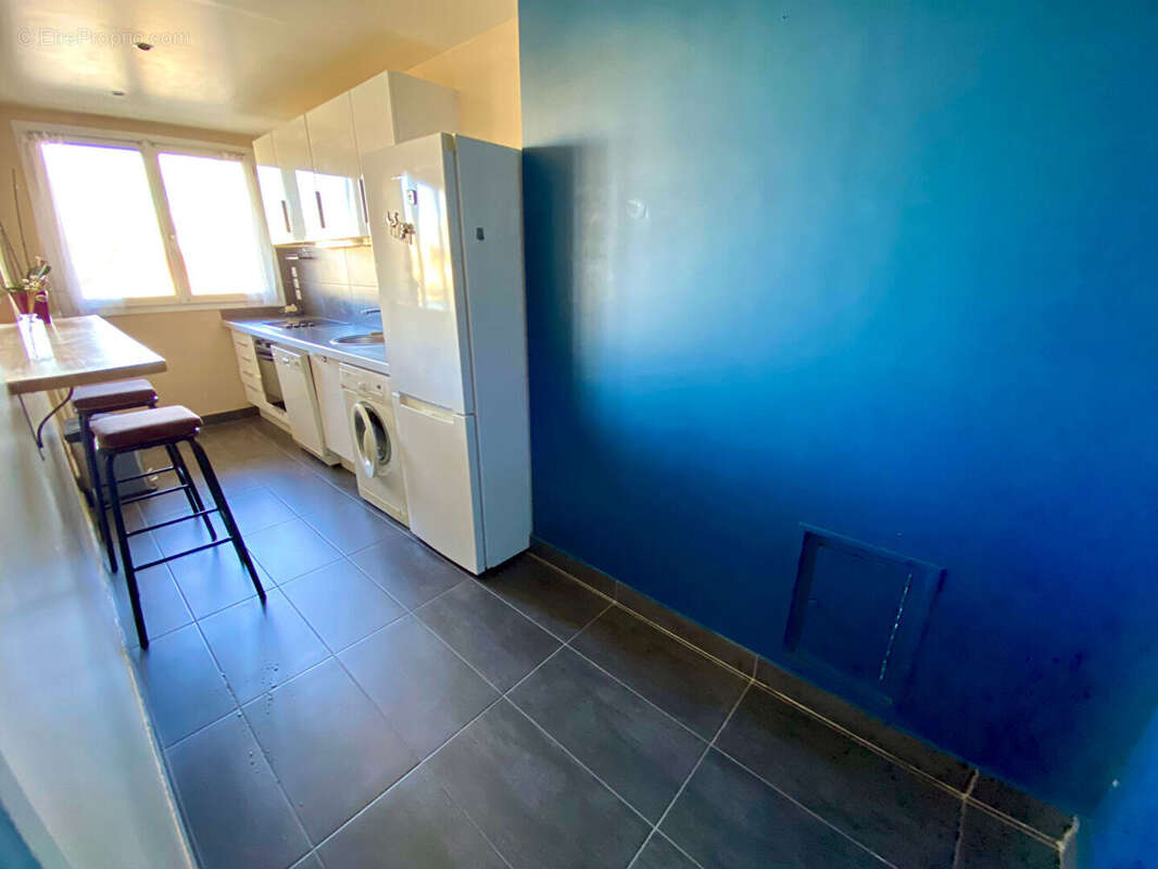 Appartement à SARTROUVILLE