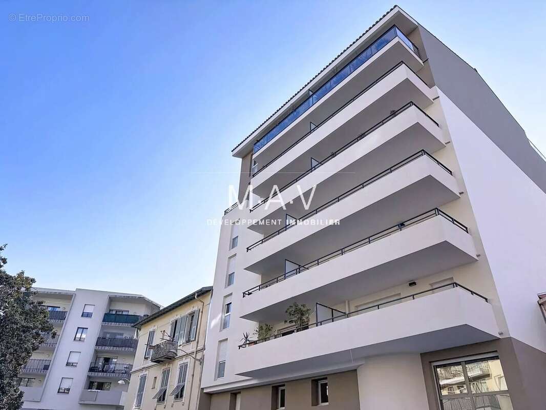 Nice/proche port – appartement duplex 3 pièces, dernier étage, état neuf, 2 terrasses au calme - photo 27