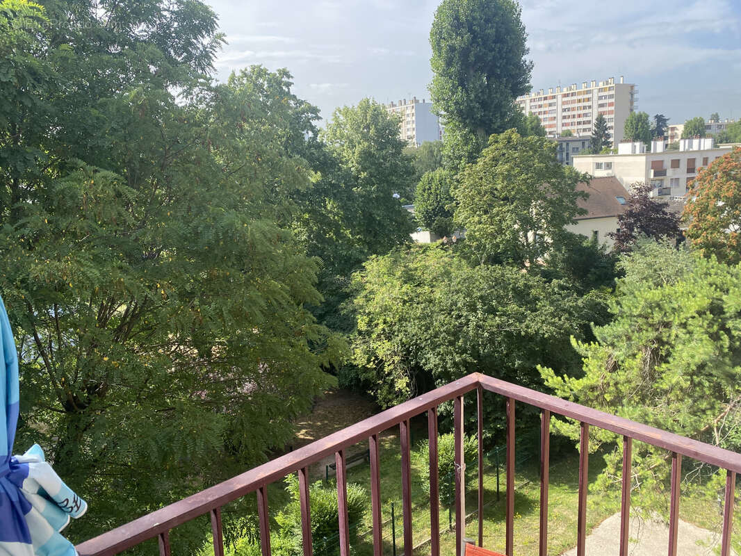 Appartement à ENGHIEN-LES-BAINS