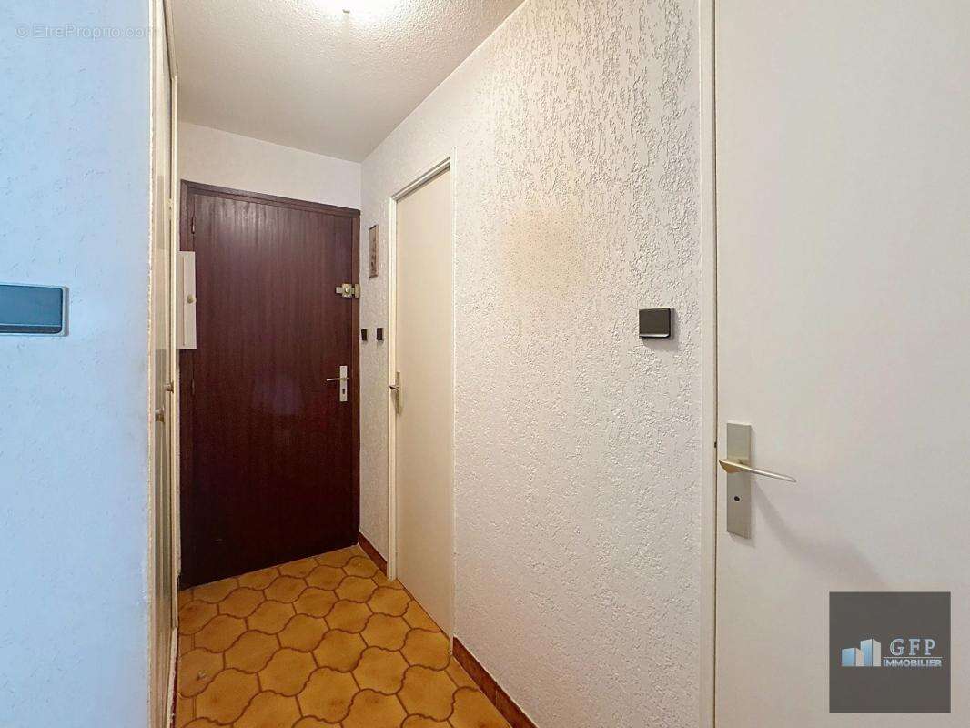 Appartement à BORMES-LES-MIMOSAS