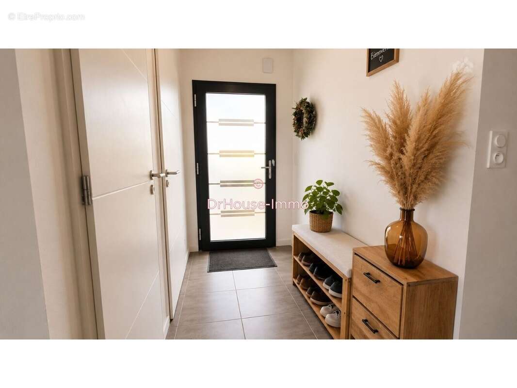 Maison 81 m² à Locoal-Mendon  - photo 14