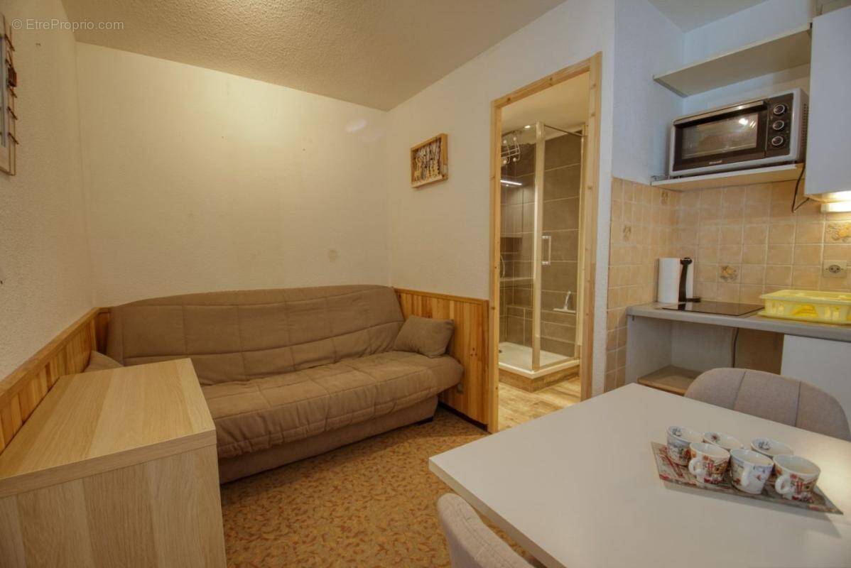 Appartement à MORILLON