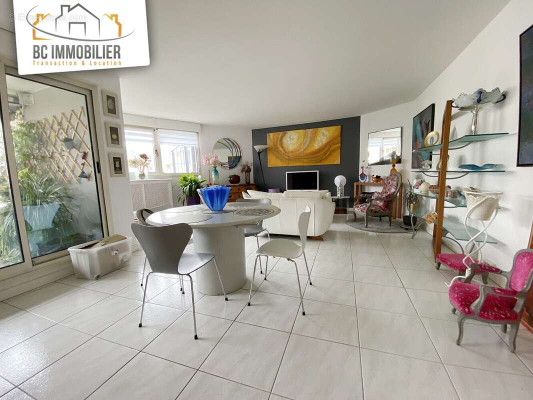 Appartement à FERNEY-VOLTAIRE