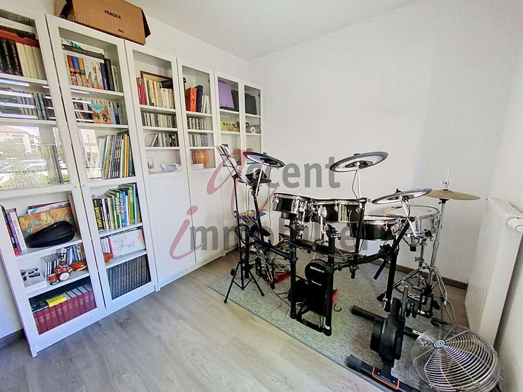A vendre appartement récent T4 avec balcon et parking à Cavaillon - photo 8