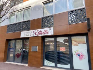 Commerce à ISSY-LES-MOULINEAUX