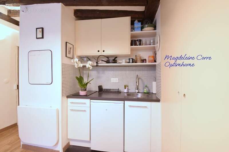 Appartement à PARIS-3E