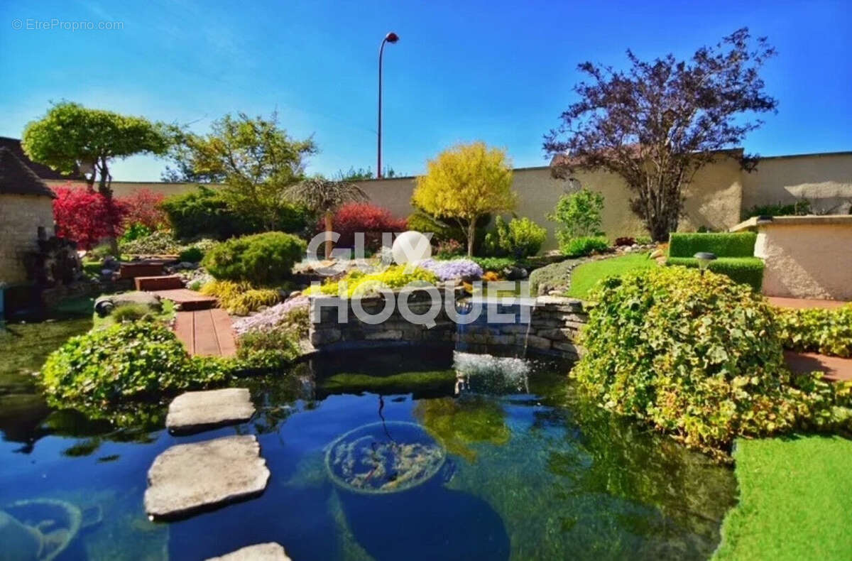 Maison à PORT-SUR-SAONE