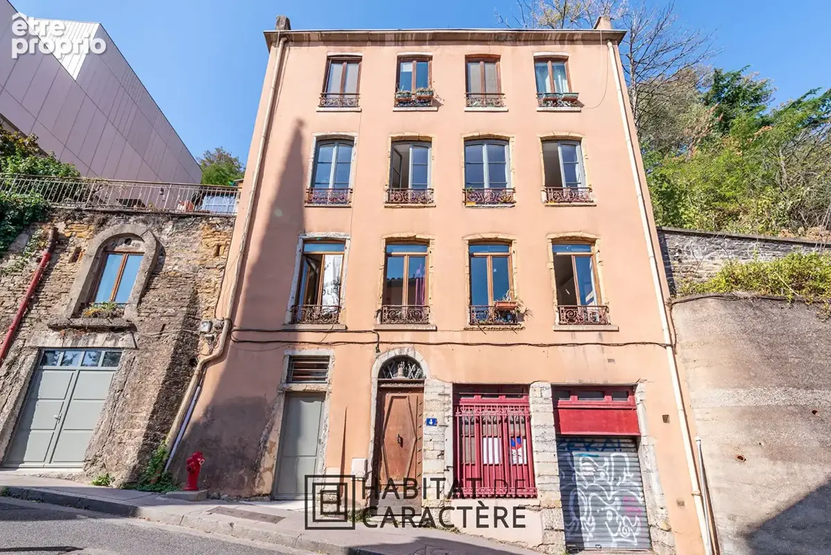 T2 Vieux Lyon avec vue sur tout Lyon - photo 14