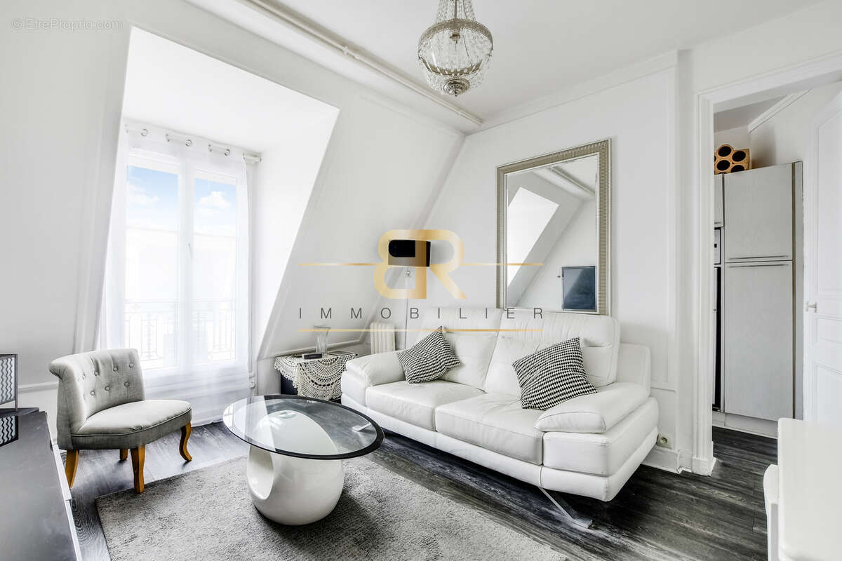 Appartement à PARIS-2E