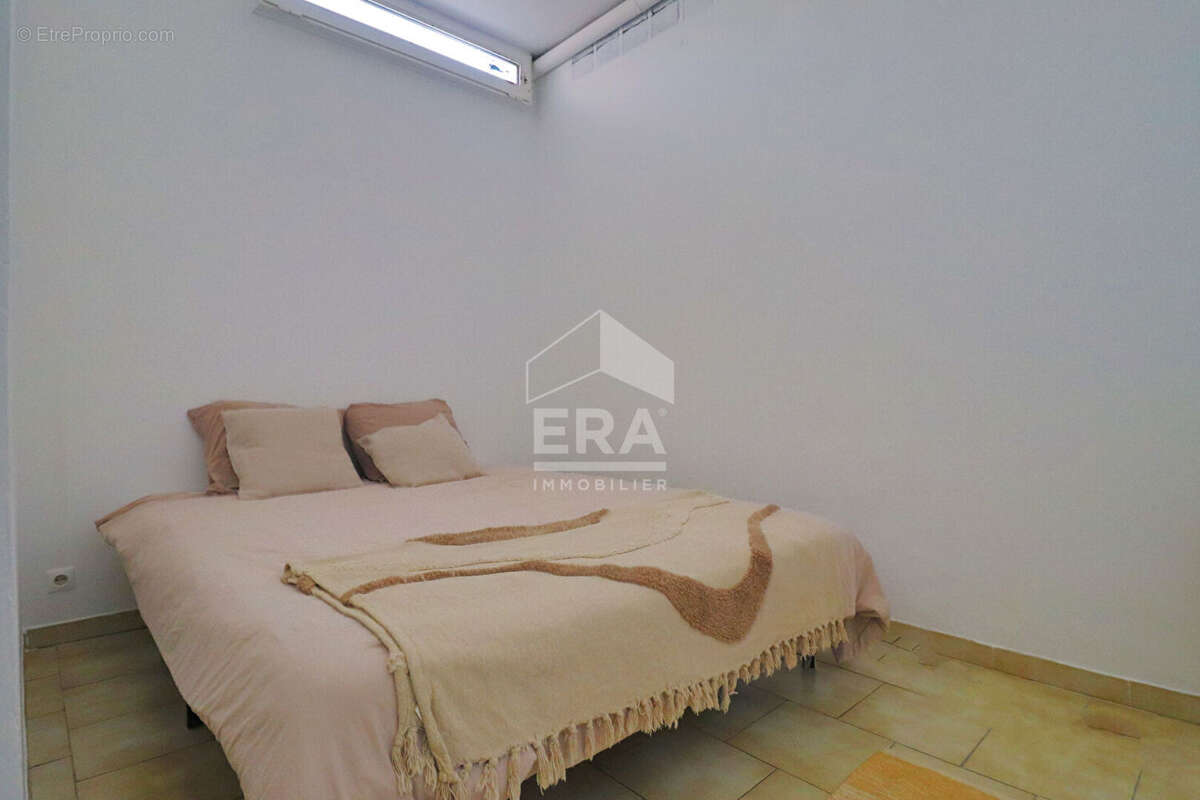 Appartement à MARSEILLE-3E