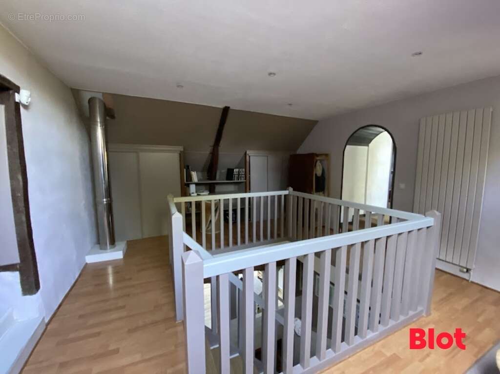 Maison à VERN-SUR-SEICHE