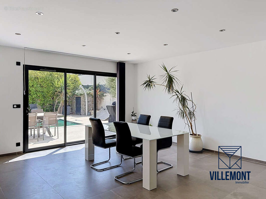 Maison 145 m² à Villetelle  - photo 7