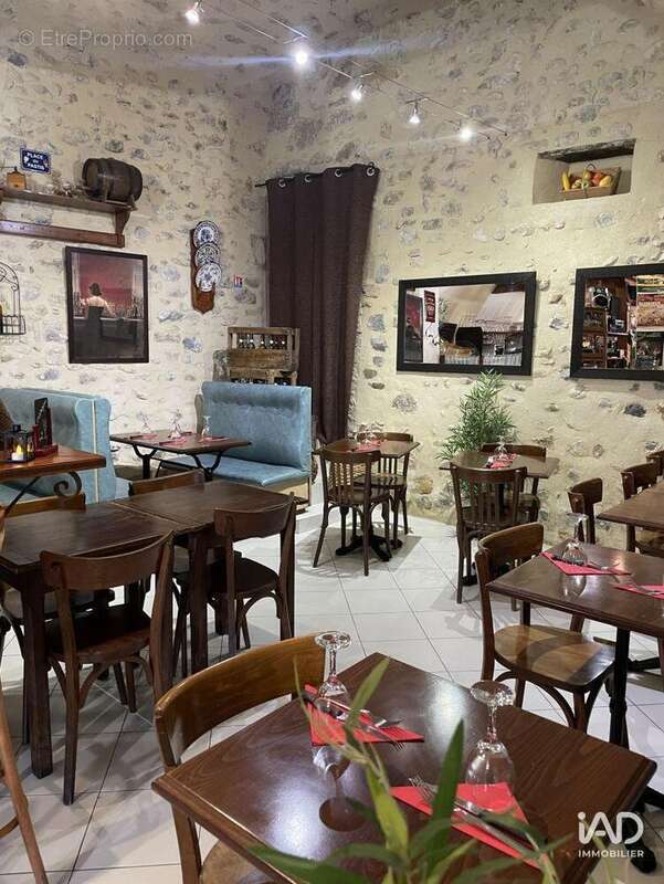 Photo 6 - Commerce à VALLON-PONT-D'ARC