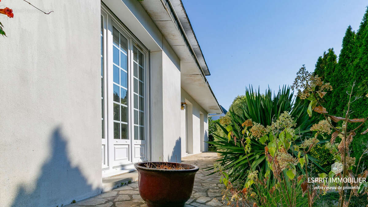 Trégunc - Maison familiale avec vie de plain-pied, 6 chambres, proche commerces - photo 17
