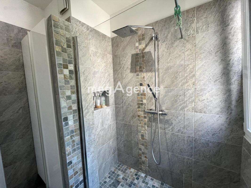 Appartement à SAINT-NOM-LA-BRETECHE