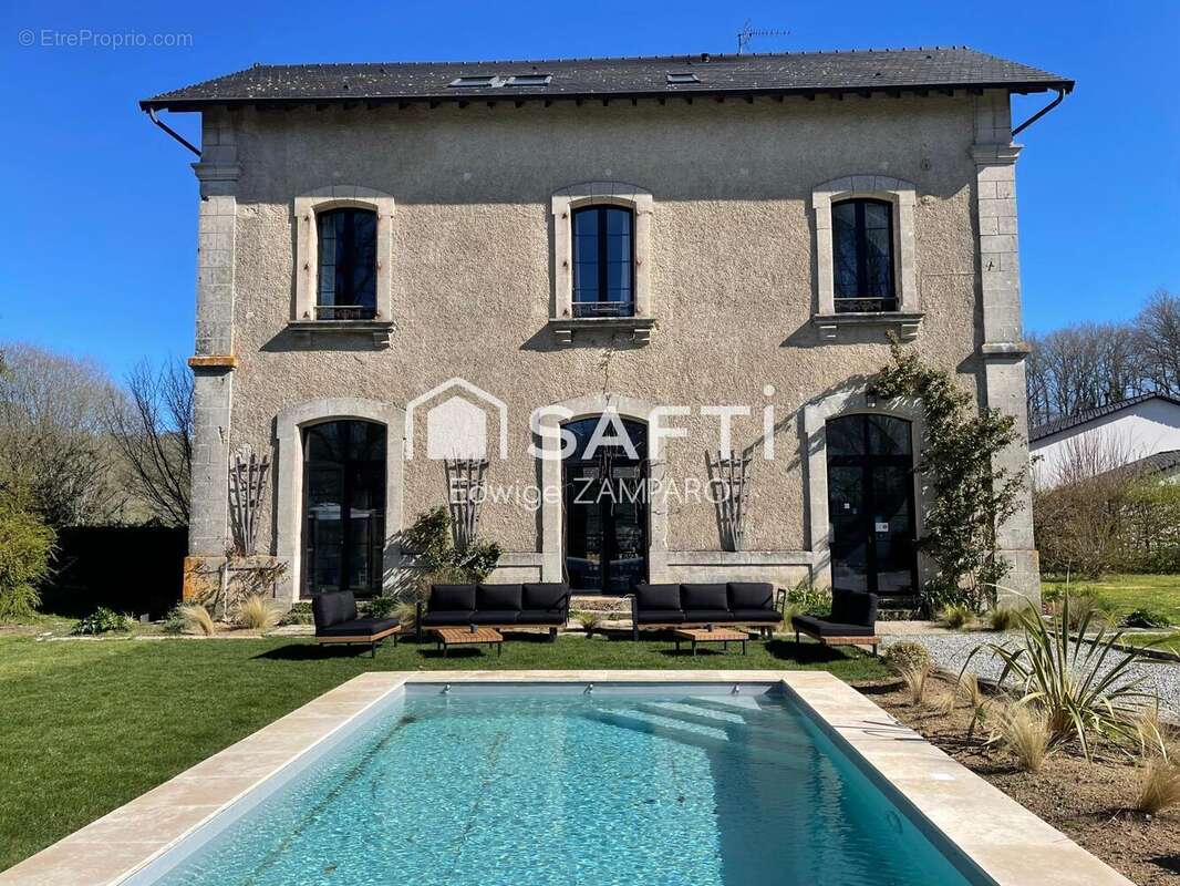 Maison 379 m² à Champagnac-La-Riviere  - photo 3